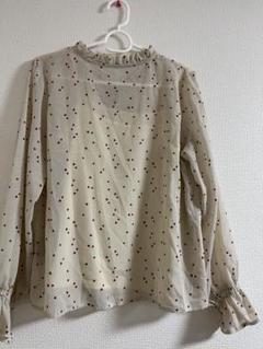 マジェスティックレゴン　ハート柄ブラウス