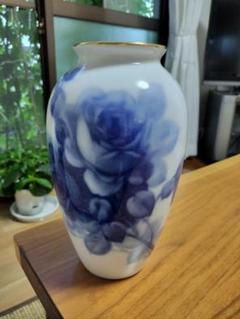 未使用品　大倉陶器　フラワースタンド　花瓶　淡いブルー！！ ブルーローズ（8011） 28cm花器