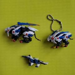ロボットキャラクター フィギュア キーホルダー付き
