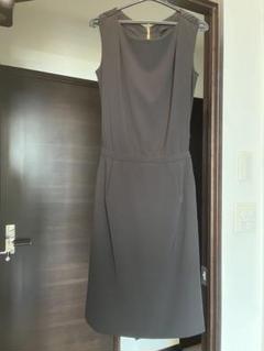 ☆美品☆黒ノースリーブ ひざ丈ワンピース　36