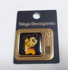 【925z5557】ディズニー　ストラップ　ピンバッジ　プルート　6点セット 2025年最新】プルートピンの人気アイテム - メルカリ