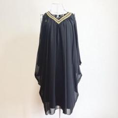 体型カバーの出来るエスニック風ワンピース M ブラック ゴールド 結婚式 肩出し
