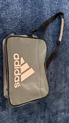 adidas エナメルバッグ