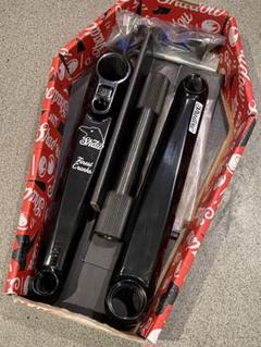 パーツ shadow finest crank 170mm (22mm) shadow finest crank 170mm (22mm) - メルカリ