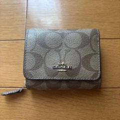 COACH グレー 三つ折り財布