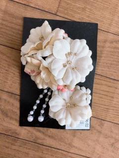 美品!ヘア飾り