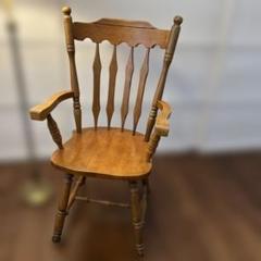 ジャンク・アンティーク家具・木製スピンドルバックチェア・アメリカンカントリー ジャンク・アンティーク家具・木製スピンドルバックチェア
