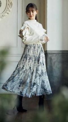 【新品タグ付】ハーリップトゥ　プリーツシフォンロングスカート　小嶋陽菜　花柄 2025年最新】pleated chiffon long skirtの人気アイテム - メルカリ