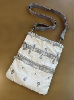LeSportsac ケイシー　ショルダーバッグのサムネイル
