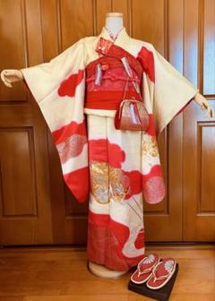 ハーフ成人式　正絹　御所車の金駒刺繍入りお振袖に鞠の柄のつくり帯のコーディネート