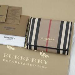 未使用品　BURBERRY LONDON 折り財布　三つ折り　ノバチェック