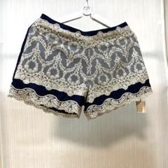 【新品未使用】ファビュラス　ショートパンツ M