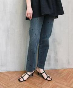 新品　イム　ハート柄刺繍ストレートデニム