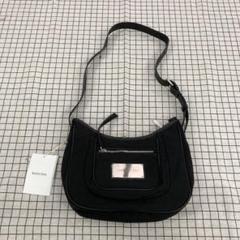 Matin Kim ブラックショルダーバッグ