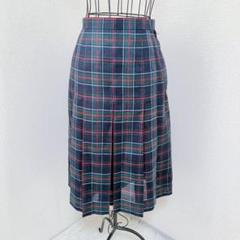 ダックス 美品 チェック柄プリーツスカート ミモレ丈 紺緑赤 ダックス 美品 チェック柄プリーツスカート ミモレ丈 紺緑赤