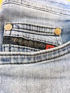 DIESEL デニムパンツ スキニー 送料無料