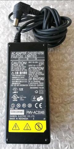 FUJITSU ACアダプター AC01007-0750 FMV-AC304B