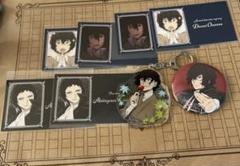 文豪ストレイドッグス 文スト コレクションカード マルイ 缶バッジ 太宰治 芥川