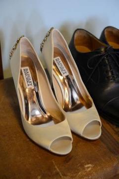 BADGLEY MISCHKAバッジェリーミシュカ　ブライダルシューズ　サンダル Badgley Mischka（バッジェリー・ミシュカ）ウィメンズ - FARFETCH