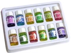 癒しの空間 アロマオイル 12種類の香り 各3ml