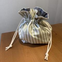 《ハンドメイド》グリーンベージュのストライプ× グレーの巾着袋