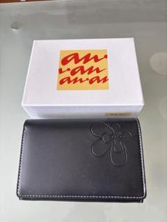 新品タグ付き　anan ブラック 二つ折り財布