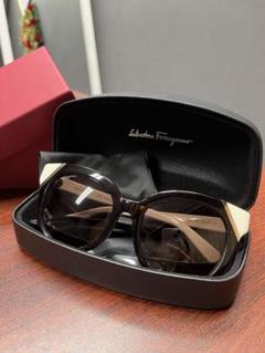 【美品】Salvatore Ferragamo サングラス　レディース　箱あり GUCCI Salvatore Ferragamo サルヴァトーレ フェラガモ