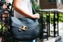 宅配便配送 【希少】Tory Burch トリーバーチ ブタ型 ショルダーバッグ - ショルダーバッグ