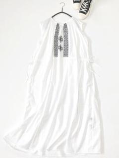 美品SHIPSシップスゆったりコットンローンドロスト エンブロイダリーワンピース
