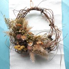 ❀クネクネ蔓 青い実の蔓梅もどき 野草野花 ナチュラルリース ❀野趣たっぷり