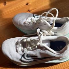2025年最新】NIKE ズームフライ5 23.5の人気アイテム - メルカリ