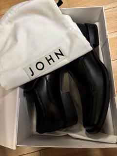 【最終価格】JOHN ローファー ブラック 41サイズのサムネイル