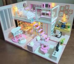 ミニチュアハウス ドールハウス 完成品 2階 ケース オルゴール ピンク　ピアノ