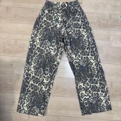 新品アベイルSUREVEレオパードパンツ - メルカリ