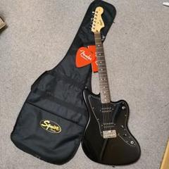 Squier Jazzmaster ブラック ギターケース付き Squier Jazzmaster ブラック ギターケース付き - メルカリ