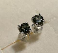 特選！宝石質モルダバイトピアス 4mm 本物保証 激安卸価格