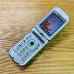 NTT docomo P252is　2個セット　赤・白 ケータイ新製品SHOW CASE NTTドコモ P252iS
