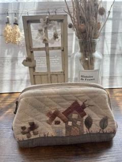 刺繍マルチケース 家と葉　ハンドメイド　パッチワーク