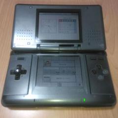 Nintendo DS 黒◆ソフト2点付◆ワリオ◆動作良好