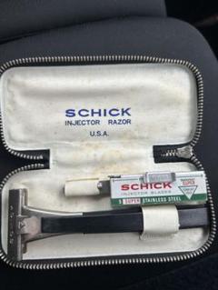 Schick Injector II メンズ剃刀　ヴィンテージ　シェーバー Schick シック インジェクターⅡ 替え刃付 紙箱 専用ケース 髭