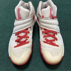 コレクター必見希少レアモデル【NIKE/ナイキ】より”KYRIE 2