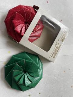 Margaux Coin Purse 一枚革で作られています。