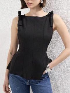 2025年最新】zara ペプラムトップスの人気アイテム - メルカリ