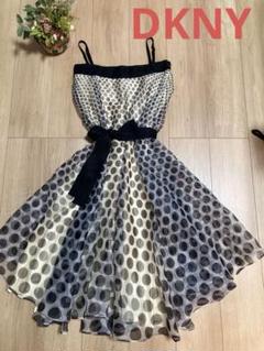 ★新品同様★ ディーケーエヌワイ　DKNY オードリーヘップバーン風ワンピース