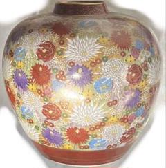 九谷永山 花と鳥の装飾 陶器の花瓶or壺