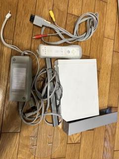 Wii中古 Nintendo wii 本体 白 中古品 - メルカリ