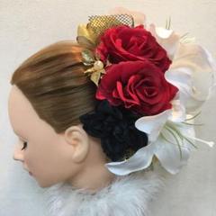 ♦️カサブランカ 赤薔薇 黒ダリア♦️成人式 髪飾り 結婚式
