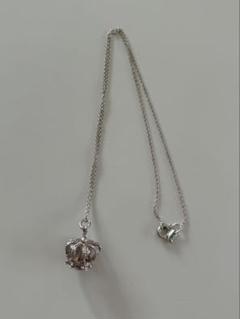 美品　シルバークラウンネックレス