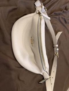 美品　COACH ホワイトレザーボディバッグ COACH ホワイト ボディバッグ・ウエストポーチ