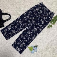極美品 ビューティーアンドユース ハンドフラワープリントストレートパンツ 紺 M